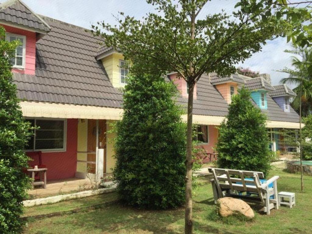 Charisma Resort Suan Phueng Εξωτερικό φωτογραφία