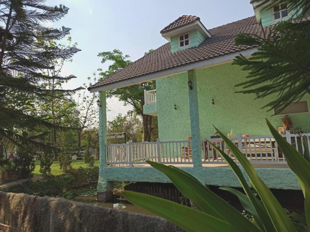 Charisma Resort Suan Phueng Εξωτερικό φωτογραφία