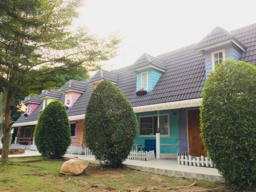 Charisma Resort Suan Phueng Εξωτερικό φωτογραφία