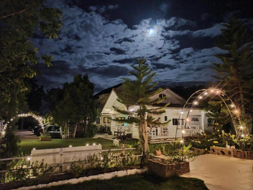 Charisma Resort Suan Phueng Εξωτερικό φωτογραφία