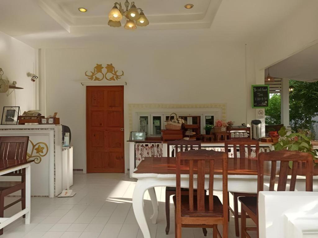 Charisma Resort Suan Phueng Εξωτερικό φωτογραφία
