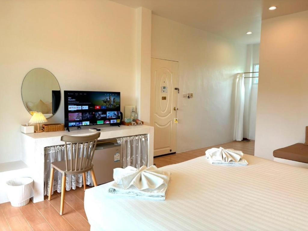 Charisma Resort Suan Phueng Εξωτερικό φωτογραφία
