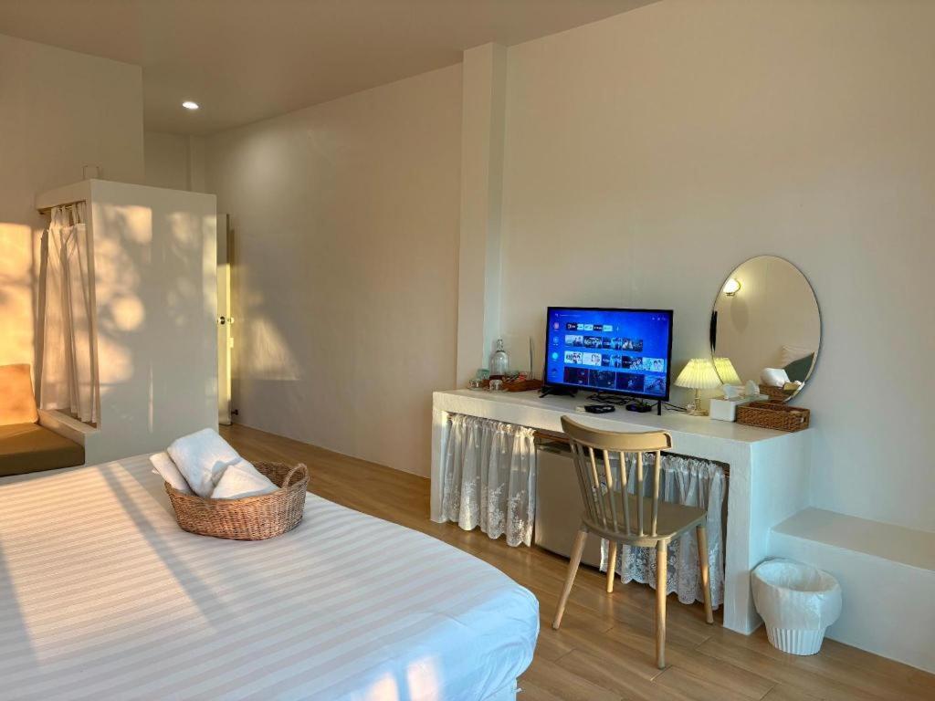 Charisma Resort Suan Phueng Εξωτερικό φωτογραφία