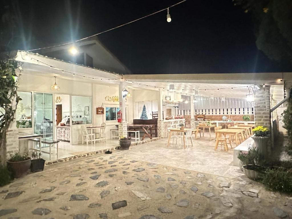 Charisma Resort Suan Phueng Εξωτερικό φωτογραφία